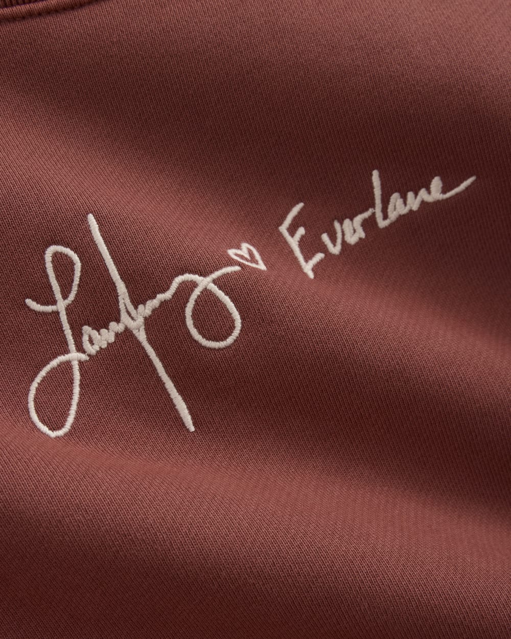 Saintjamesa x The Laufey Foundation Cropped Sweatshirt | Dusty Red