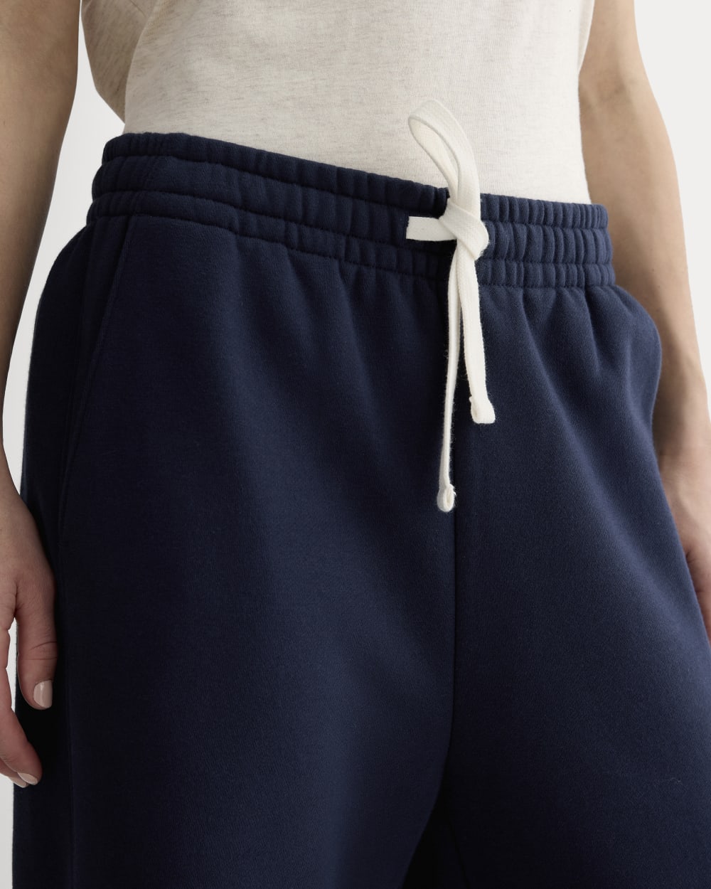 Luxe Fleece Barrel Sweatpant | Navy