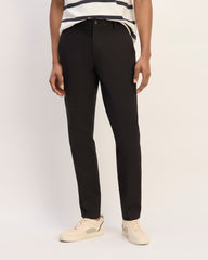 The Relaxed Taper Air Chino | Black